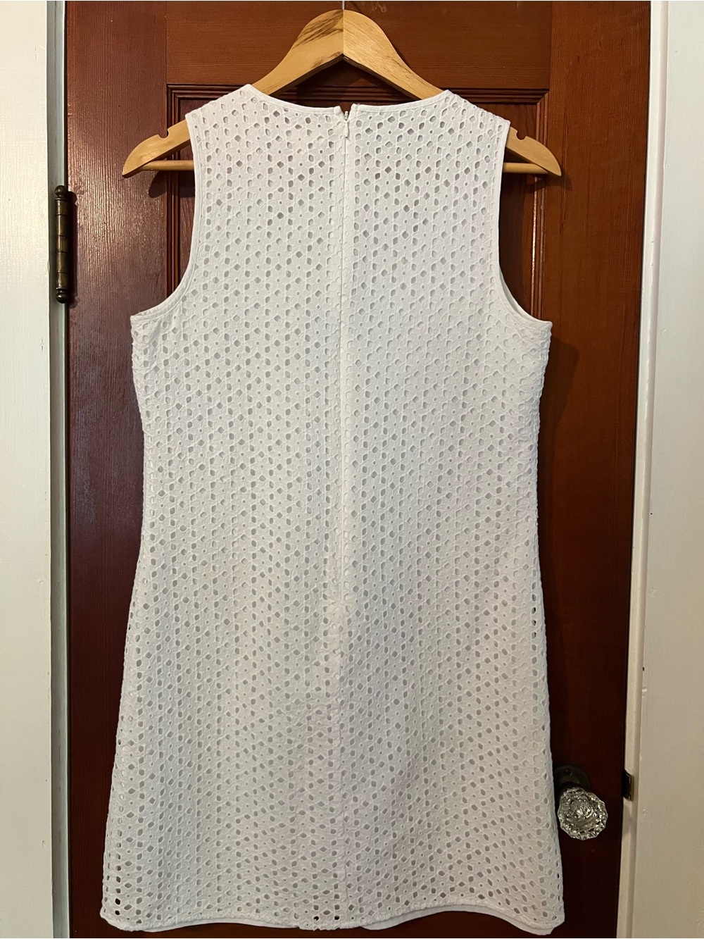 Maison Jules White Eyelet Shift Dress Medium Sleeveless Cutout Neck Dress - Picture 9 of 10